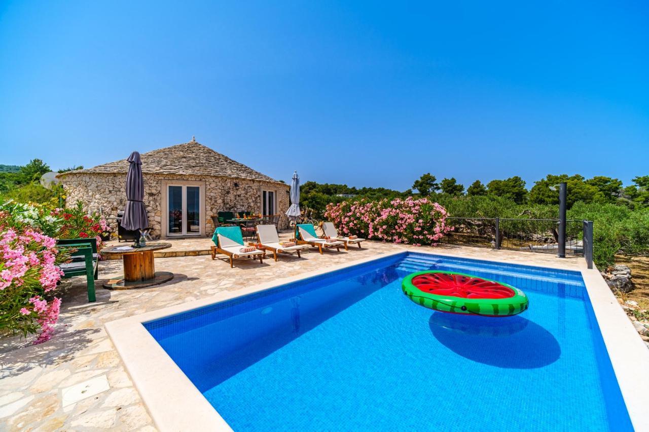Island Getaway - Heritage House Mirce Екстериор снимка